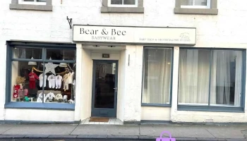 Bear and Bee Babywear - Anstruther