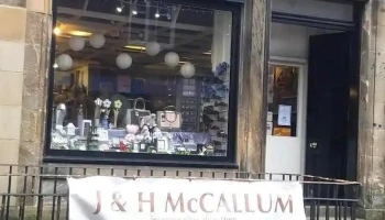 J & H Mccallum Gift Shop - Kilbirnie