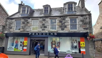 Peacocks - Inverurie Ab51 3Pu
