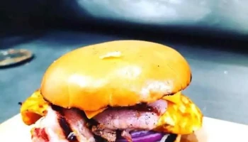 Romi’s Burger Hoose - Broxburn