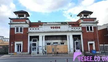 Vogue - Hamilton