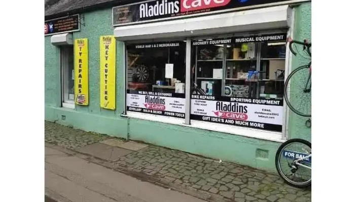 Aladdins Cave - Leslie
