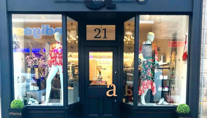 Alluring Boutique - Elgin Iv30 1Bh