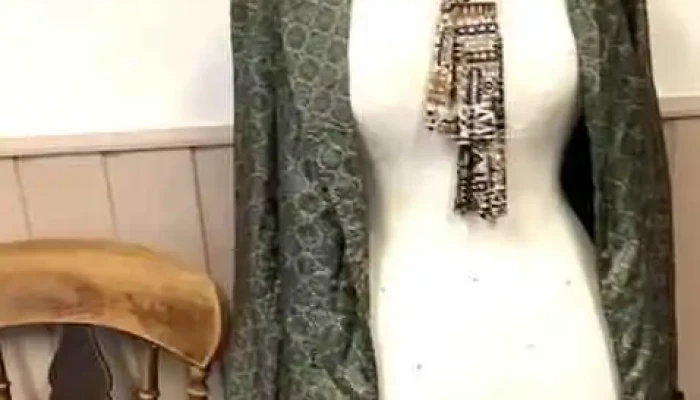 Avant Garde Vintage Store -  Inside - Kilbirnie