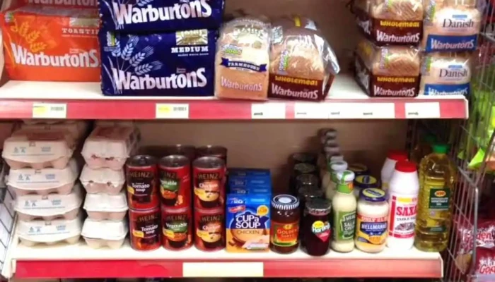 Beegee Stores Inside - Beith