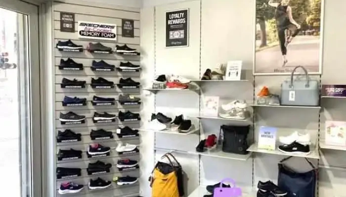 Begg Shoes - Peterhead Ab42 1Tn