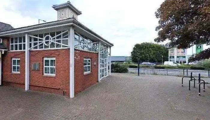 Bilston Clothing Alterations -  All - Bilston Indoor Market