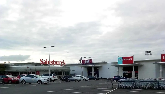 Bm Store Discount Store - Hamilton