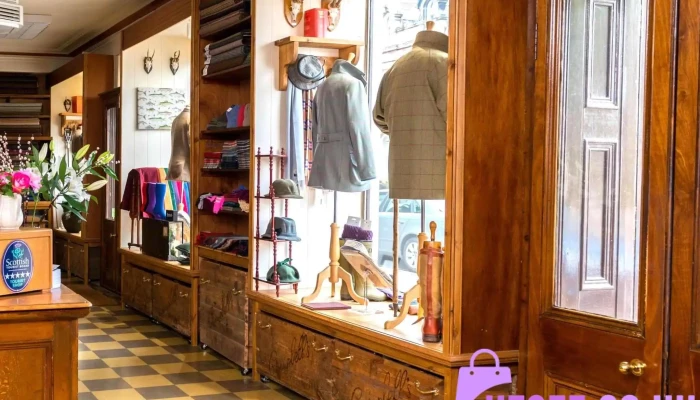 Campbells Of Beauly By Owner - Beauly