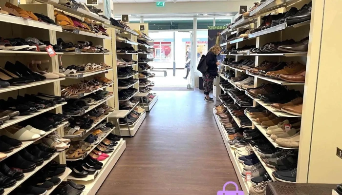 Clarks Outlet - Glasgow Rd