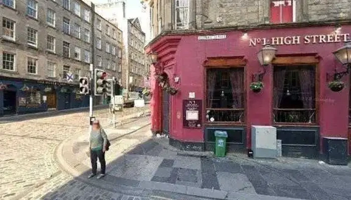 Corniche The Designer Clothes Store -  Street View 360deg - Edinburgh