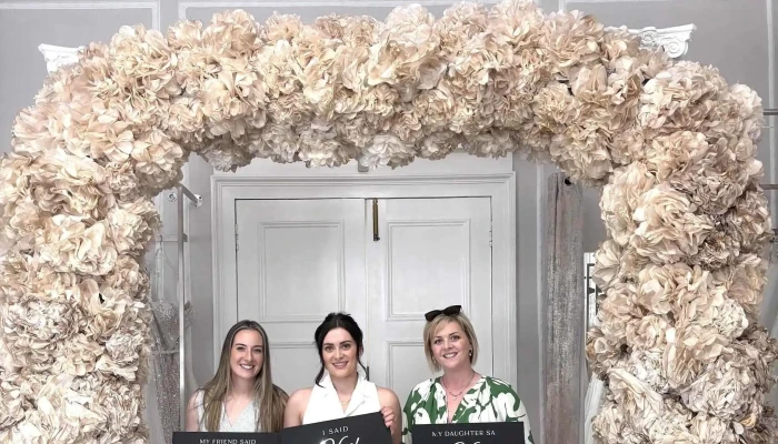Eleganza Sposa -  How To Get There - Glasgow