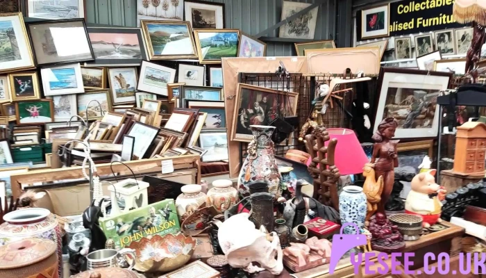 Errol Sunday Market - National Rte 77