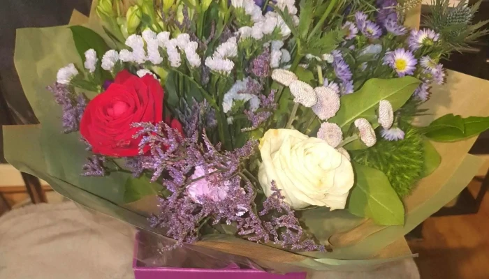 Flowers By Isabel -  Florist - Glasgow