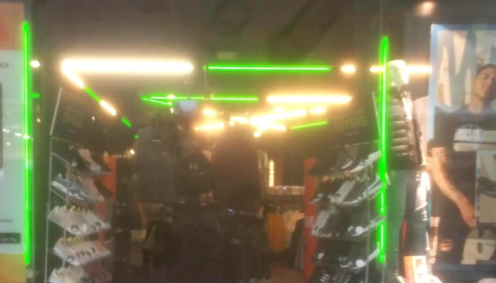 Footasylum Glasgow -    Braehead Discounts - Glasgow