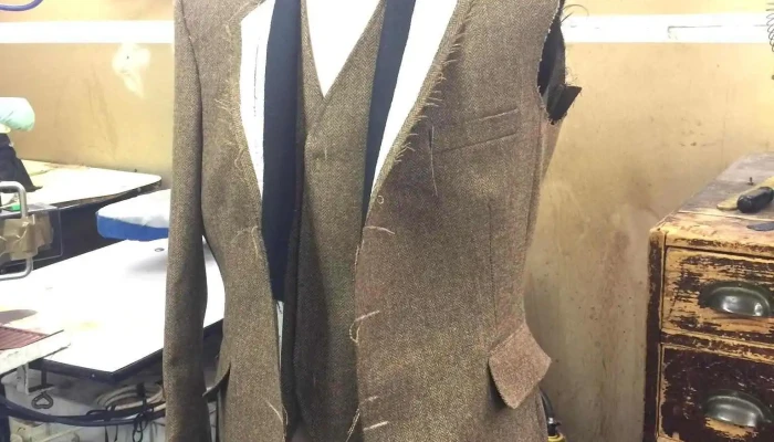 Henderson Kilts - Johnstone Pa5 8Ar