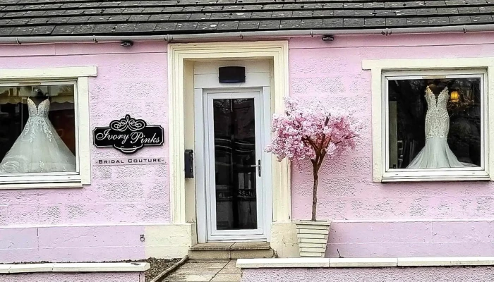 Ivory Pinks Bridal Couture -  Area - Glasgow