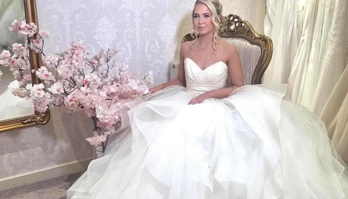 Ivory Pinks Bridal Couture -  By Owner - Glasgow