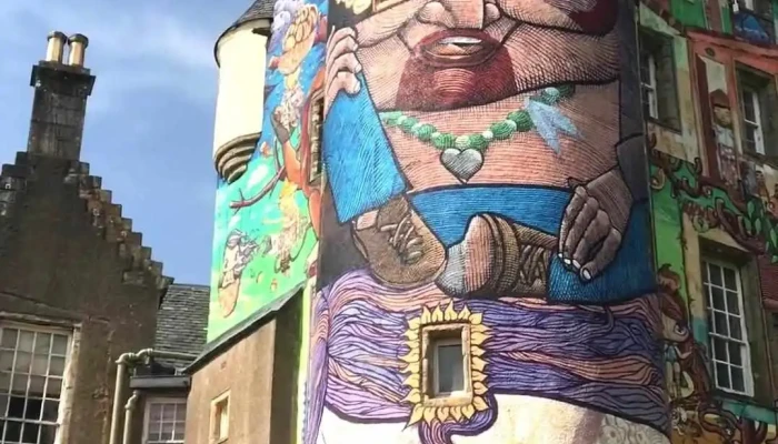 Kelburn Castle And Estate -  Videos - Largs