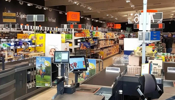 Lidl -  Inside - Hamilton