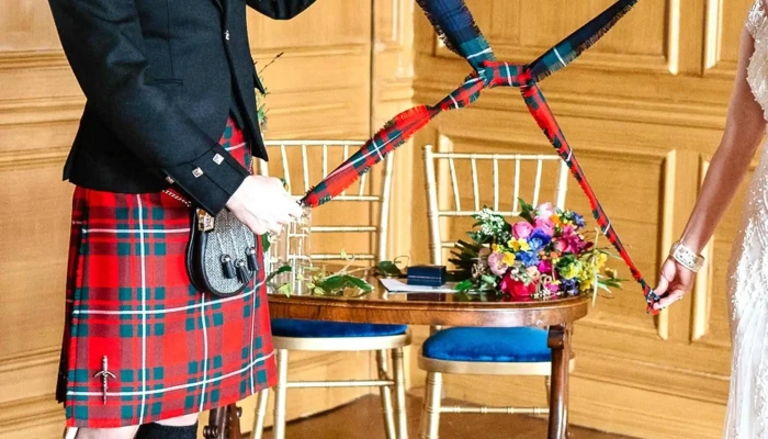 Macgregor And Macduff Promotion - Glasgow