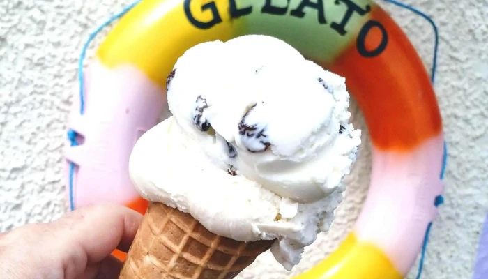 Nicholson Sweets Ice Cream Shop Food Drink - Anstruther