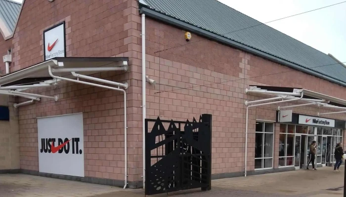 Nike Factory Store Tillicoultry -  Near Me - Tillicoultry