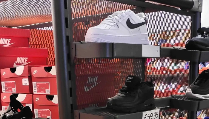 Nike Factory Store Tillicoultry -  Sporting Goods Store - Tillicoultry