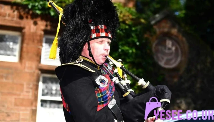 Piped in by Bryce McCulloch - Maybole Ka19 7Aw