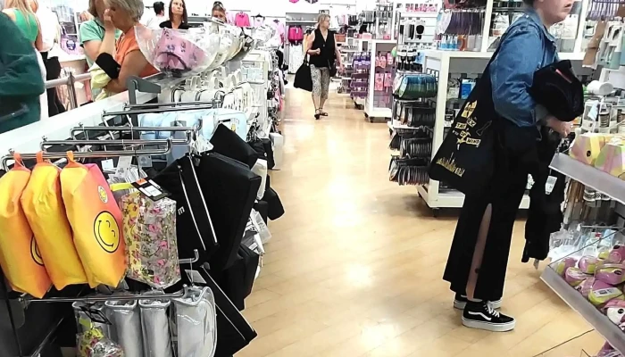 Primark -  Clothing Store - Stirling