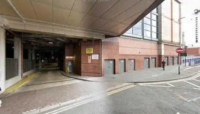 Quiz Clothing -  Street View 360deg - Glasgow