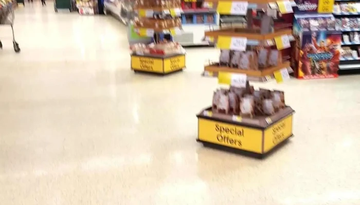 Tesco Superstore -  Inside - Forfar