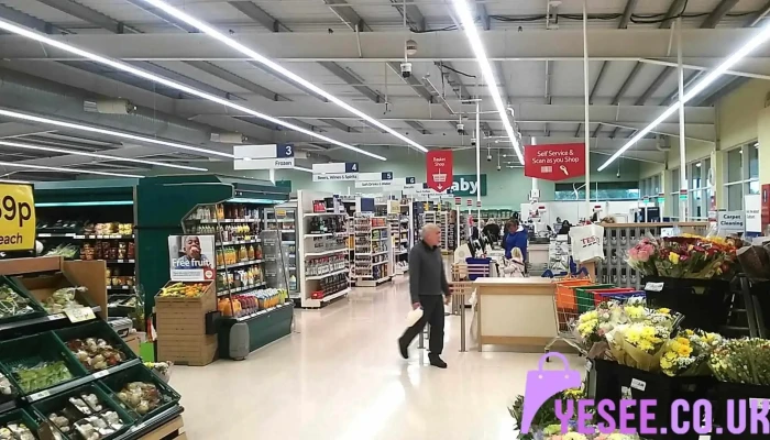Tesco Superstore -  Inside - Cumnock