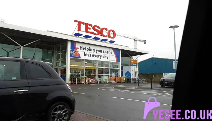 Tesco Superstore -  Parking - Kilbirnie