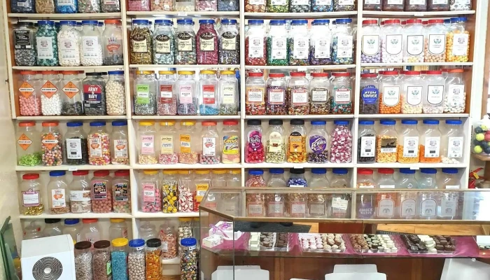 The Star Rock Shop -  Candy Store - Kirriemuir