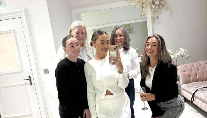 The White Collection Scotland -    Glasgow Open Now - Glasgow