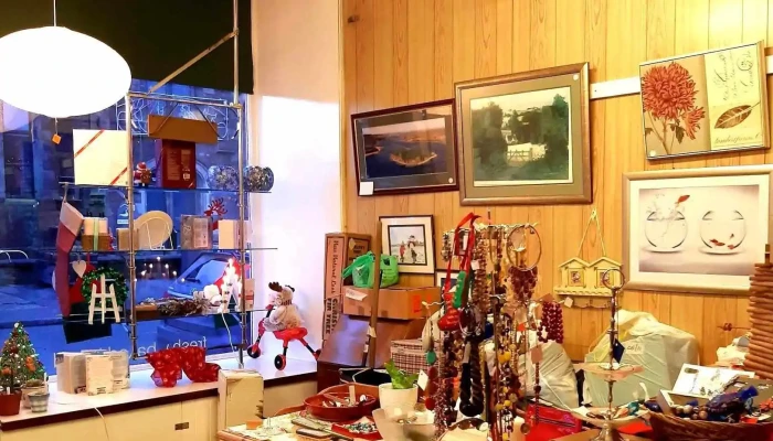 Thrifty One -  Inside - Blairgowrie